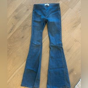We the free penny pull on flare jeans. Echo. Size 24. New.
